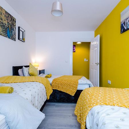 Opp Liverpool - Perfect For Contractors And Travellers, Big Savings Booking 4 Nights Or More! Apartment Exterior photo