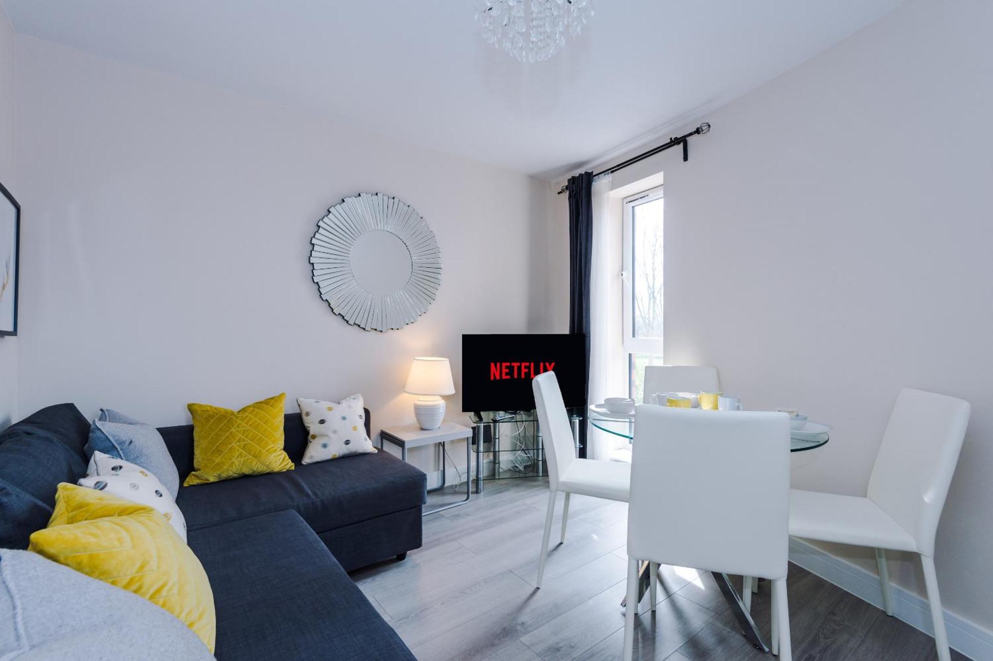 Opp Liverpool - Perfect For Contractors And Travellers, Big Savings Booking 4 Nights Or More! Apartment Exterior photo