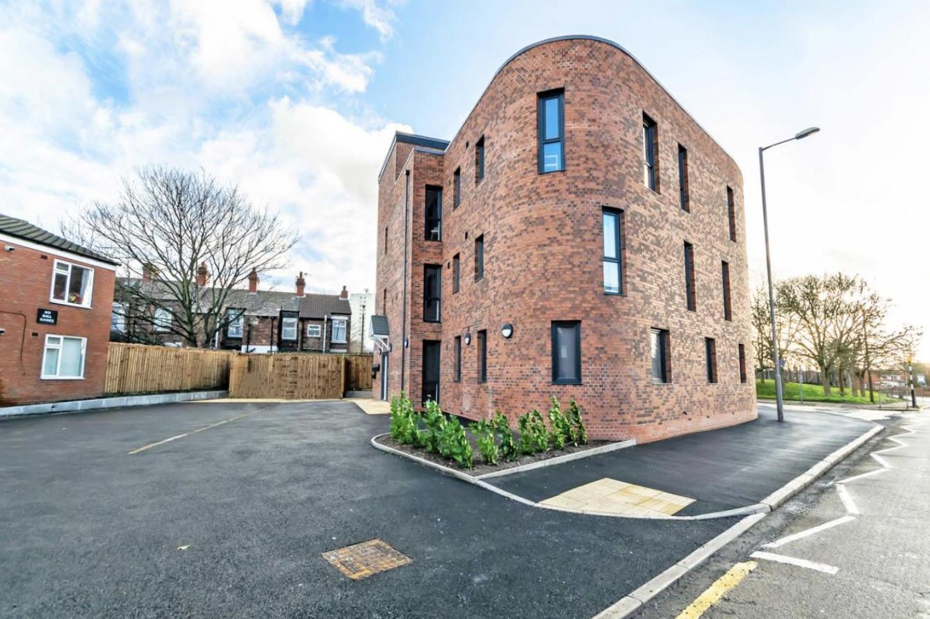Opp Liverpool - Perfect For Contractors And Travellers, Big Savings Booking 4 Nights Or More! Apartment Exterior photo